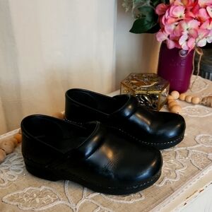 Dansko Original Clogs Black Size 39 Wide
